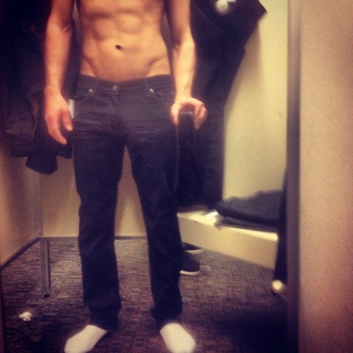 bruceventurehd:  Doin a little #shopping. What do y’all think about these #jeans? #bruceventure