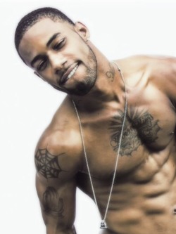 suksdick:  hotties-bodies-bigdicks:  Appreciation of the beautiful black man  👍 👍 👍  Dam sexy ad brothers