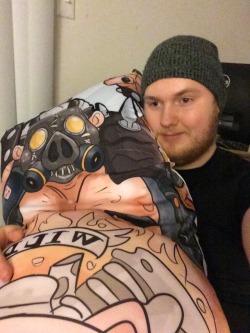 pastelburrito:“is that the-” roadhog body pillow with 3d belly and belly button squeaker? Yes, yes it is