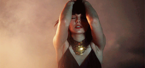 chvrchesgifs:    And you had best believe that you cannot build what I don’t need  