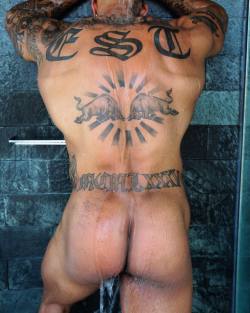 hyper-masculine:    ► HYPER-MASCULINE ♂ ◄ [page]♂ ♂♦ Hyper-Masculine ARCHIVE ♦ [all pics]   