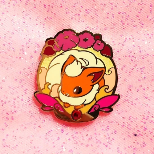 retrogamingblog2:Eeveelution Pins made by WeishiALL BABEY