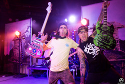 ptv-collide-with-the-sky:  Vic and Tony <3