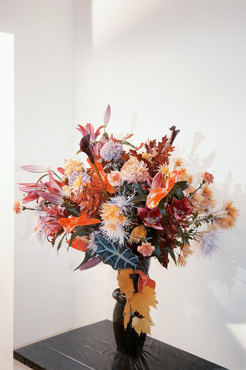 cathrinabroderick: Floral bouquet by Pierre Banchereau for Purple Magazine