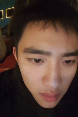 bigspoonkyungsoo:kyungsoo + his facetime angle