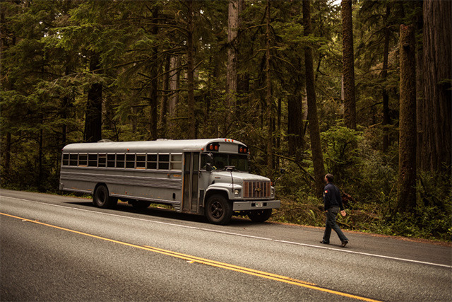 odditiesoflife:  Architect Student Converts Old Bus Into Luxury Rolling Home Architect