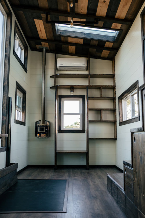 dreamhousetogo: The Silhouette by Wind River Tiny Homes