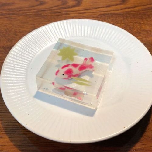 ★ Jul. 14, 2019 Toraya, Tokyo: wakaba-kage (lit. new leaves-shade) ——– Japanese cake made with jelly