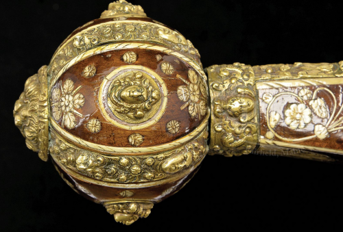peashooter85:  A heavily decorated set of wheel-lock pistols originating from Saxony, 16th century. Estimated Value: ฤ,000 - ุ,000 