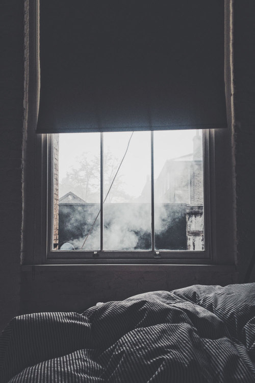 Sex avenuesofinspiration:  Warm Mornings | Source pictures