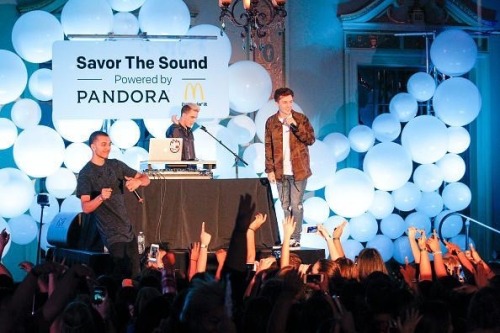 Photos from Kalin and Myles&rsquo; Savor the Sound event in Sacramento, CA // 9.23.15