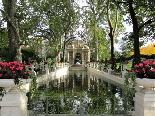 charlesreeza:    The Medici Fountain in the Luxembourg Gardens, ParisAround 1630,