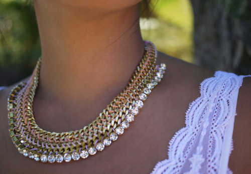 Talk about Neck Candy!! This statement necklace is a beauty. Check out how to create your own versio