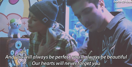 born-t0-lose:  Tonight Alive - Amelia 