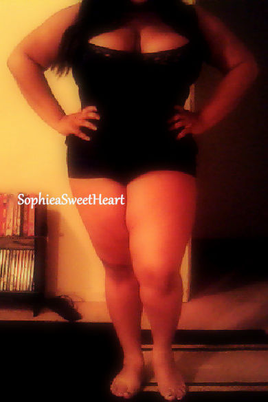 kzohthetablist:  sophieasweetheart:  Thunderrrr thighs  the best kind, YES LAWD 