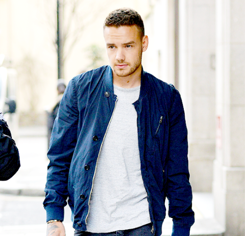 thedailypayne: Liam in London; 2/26.