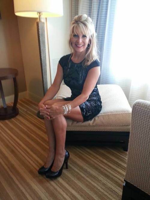 kissable-grans: Looking for a Quick Hookup? FIND IT HERE