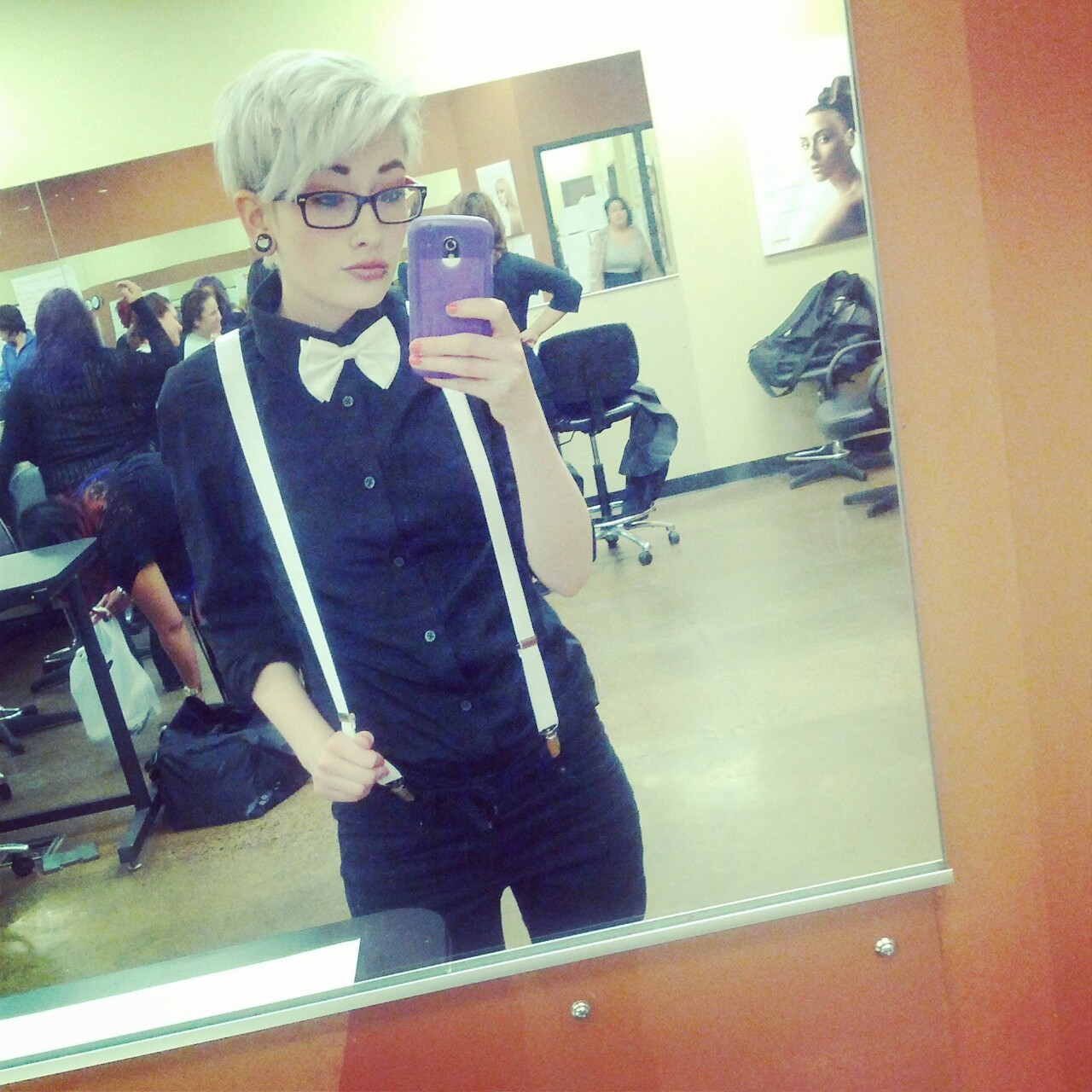 randomlesbian:  Lookin dapper today. 