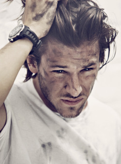 perfectshampoo:  Gaspard Ulliel photo by