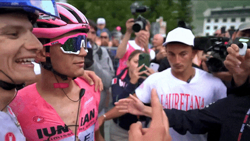 Giulio Pellizzari & Isaac Del Toro Post Stage 20, Giro D'Italia 2025