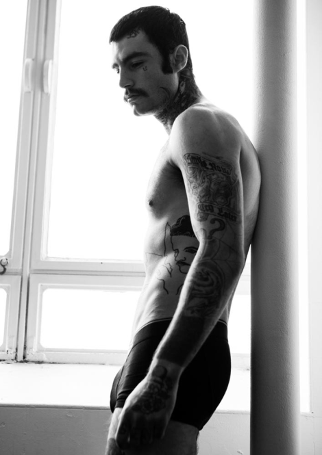 jonjonathanjon:  boyfriend goals. minus the face tats. 