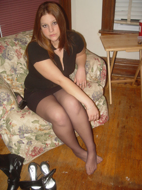 denier10: shoes or boots what shall she wear? perhaps none, nylon feet only today!