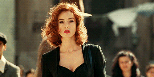 theroning:  Monica Bellucci in Malèna (dir. by Giuseppe Tornatore, 2000).