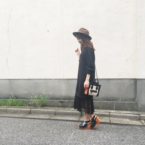 松本愛hat → united arrowsone piece → LAYMEEshoes → Daniella &amp; Gemmabag → ce