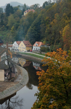 allthingseurope:  Český Krumlov, Czech Republic (by robert ragan) 