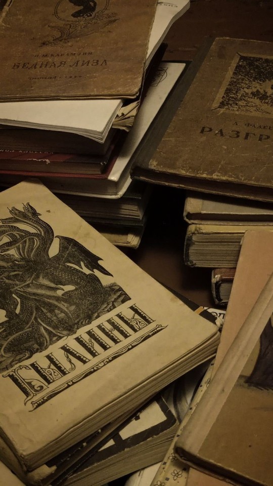 @academia-lucifer