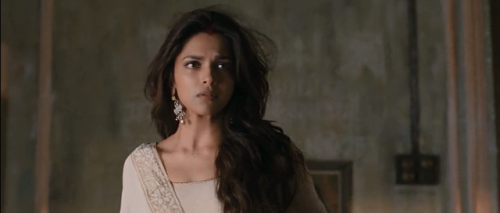 kajra-re:Deepika Padukone, Ram Leela, 2013.