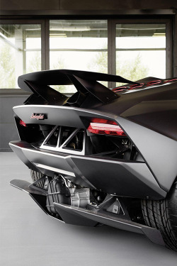 Lamborghini Sesto Elemento / © / TC