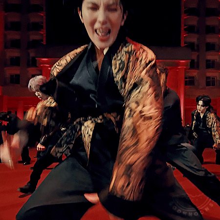 WOOZI // (SUPER)