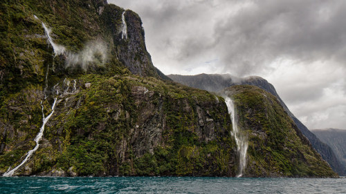 Milford Sound by Insert something thoughtful on Flickr.