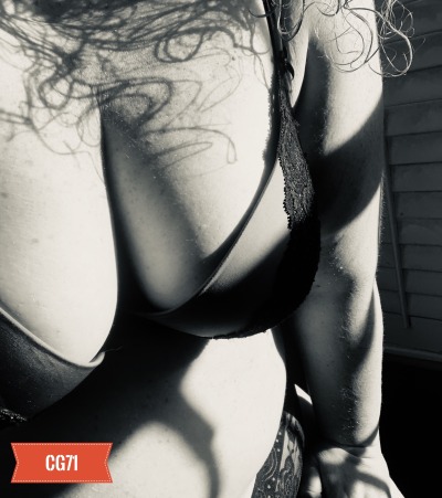 curlygirl71:curlygirl71:cwkscleavagesundayblog:Happy Cleavage Sunday, y’all!Thanks