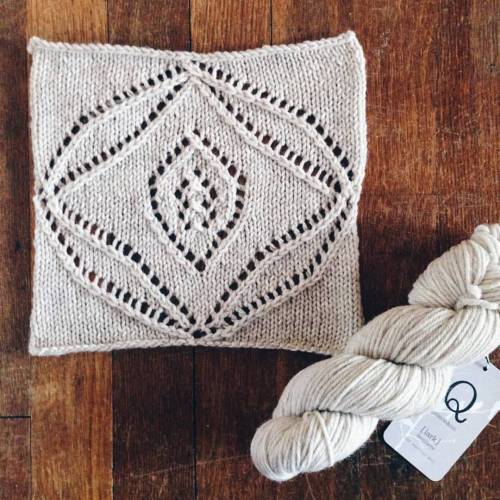 quinceandco: Love this pattern regrammed from Quince Flagship Store, @harmonysocietypa. Knit in Lark