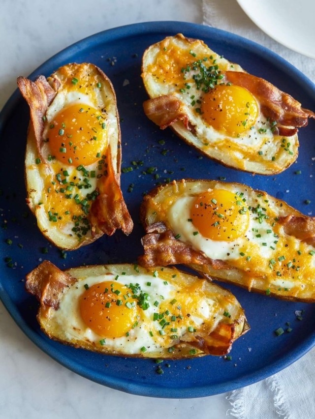 interstitial-musings:Twice Baked Breakfast Potatoes w/Bacon 