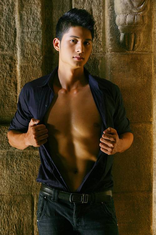 aznboizaresex:  Van Kien. click here and press space bar for more aznboizaresex 