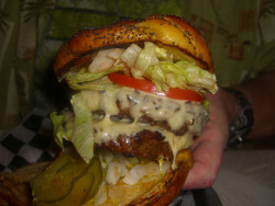 foody-goody:  Double Bogey Burger