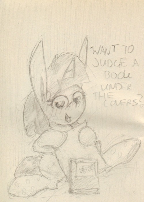 slightlyshade: Twilight’s flirty… I think?  (For some reason I need to wait for new watercolour sketchbooks to come in, and so I’m doing sketches for a bit!)  x3