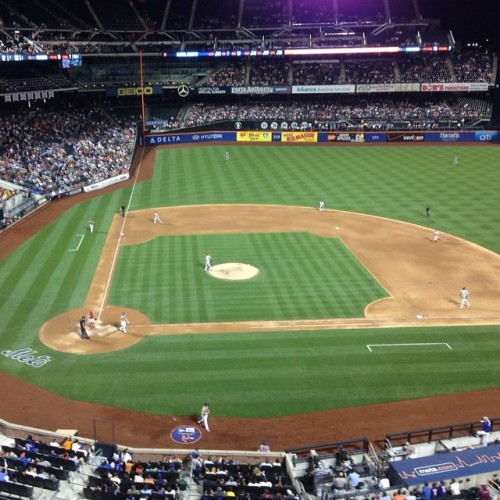 #Mets when they beat the phillies last night #phoophillies @mets (at Citi Field)