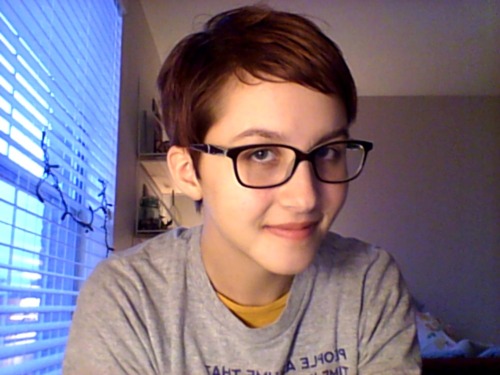 anoodlittlelife: ceciloswin: I got a pixie cuuuuuut!!! (Just ignore the smile/grimace and look at ho