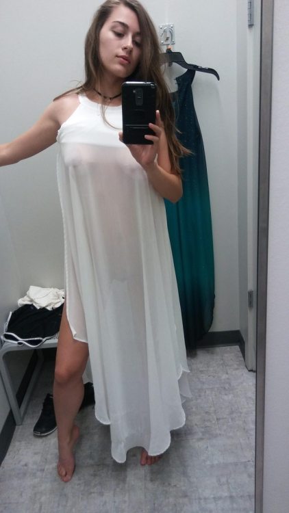 SEND ME YOUR UPSKIRT CREEPSHOTS! 100K FOLLOWER