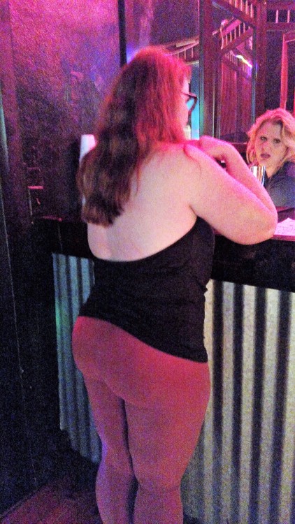 guinnessguzzler: Butt at the bar.