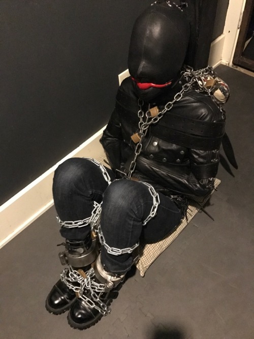 seabondagesadist: The final hour for @lostinsea88 arrives…  Having been in the same seated position for two hours the bondage is made a little bit harder. The gag was changed to a ball gag, more straps added. By this time he was deep in the cycle of