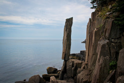 theencompassingworld:  The Balancing Rock in Tiverton, Nova Scotia More of our incredible world