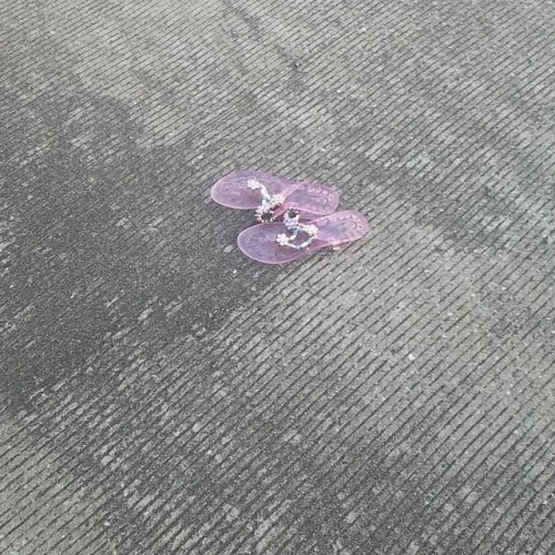 What Makes Your Sandals Leave? #stuffinthestreet (at Mehlville, Missouri)