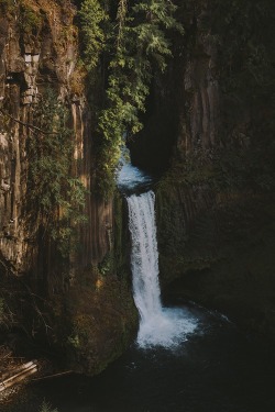 ponderation:  Roadtripping Oregon by Julia