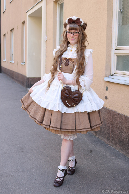 Melty Ribbon MaidApron: Baby, the Stars Shine BrightOthers: Angelic Pretty