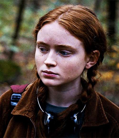 wandamaximoffs:  Max Mayfield being a soft cutie 💚 STRANGER THINGS 4 (2022)—